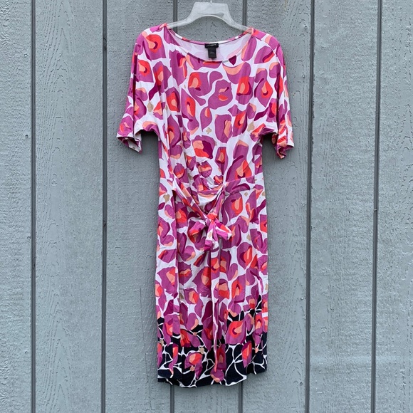 Ann Taylor Dresses & Skirts - Ann Taylor Rose Petal Dress